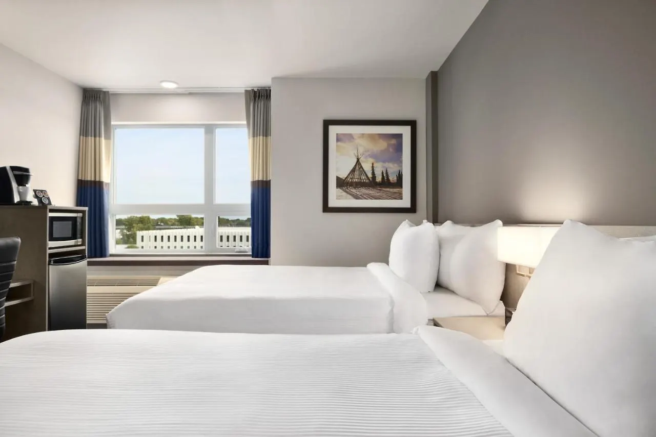 Hotel Microtel Inn & Suites Dorval Qc